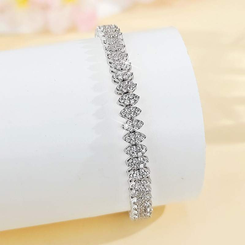 Rulalei 18K White Gold Fill Marquise Cut CZ Tennis Bracelets Sparkling Full Paved Crystal Chain Bracelet for Women Gift - view 3