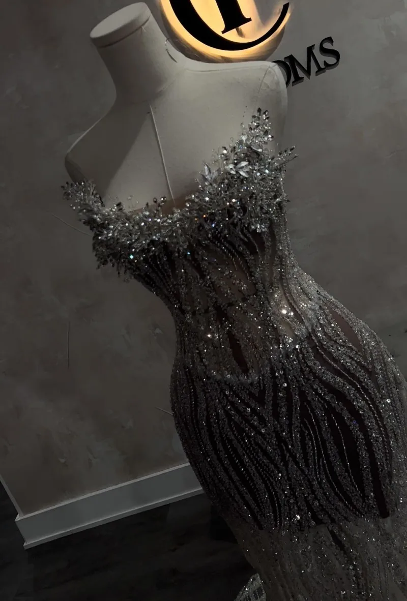 Sparkly Sequin Prom Dresses Black Girl Luxury 2026 Strapless Rhinestone Mermaid Party Dress Beading Evening Dress