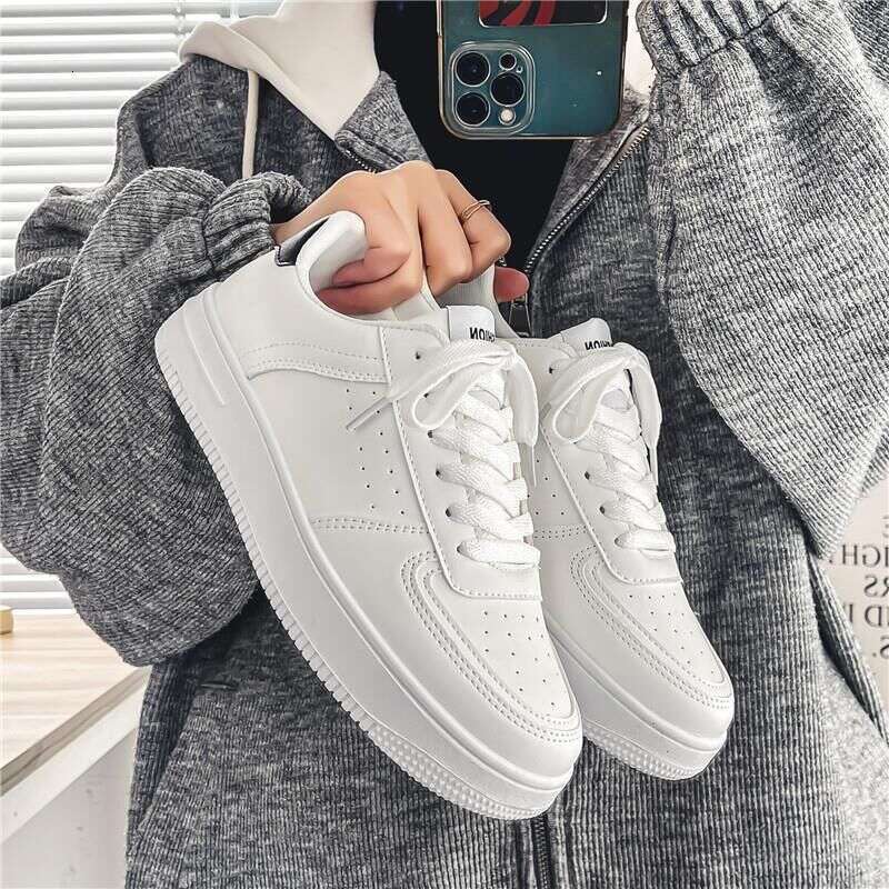 Spring Men's Breathable for Students Versatile White Sneakers Thick Sole Sports Casual Board Trendy Shoes