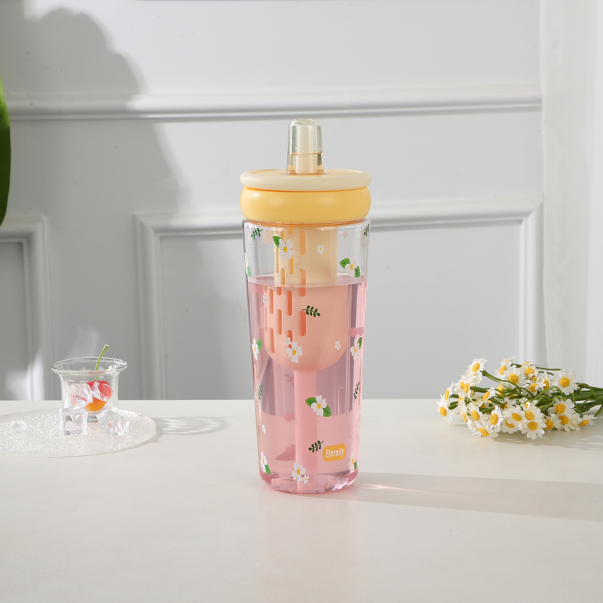 Summer Dopamine Large Capacity Plastic Cup, Portable Tea Separation Straw Water Bottle 1000ml