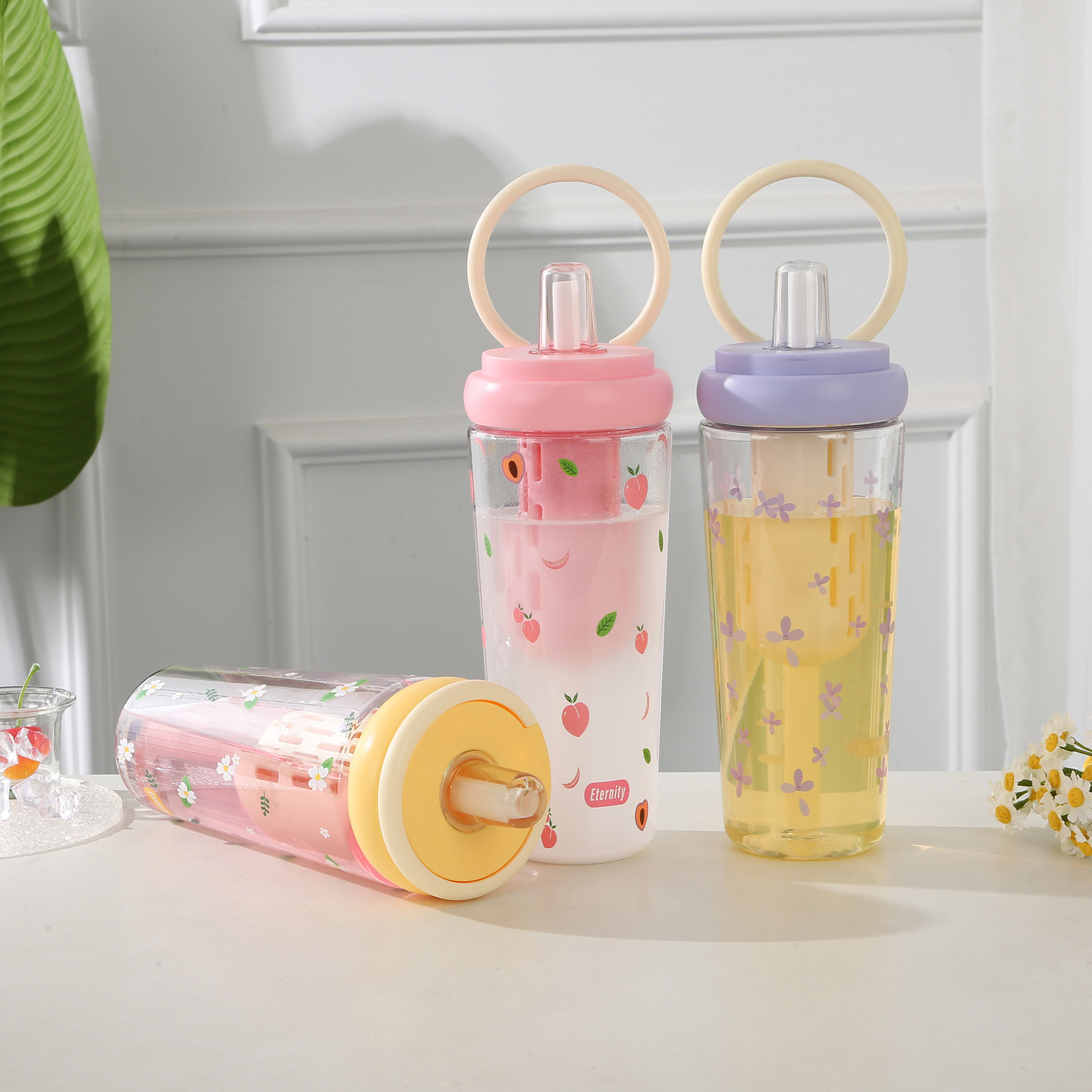 Summer Dopamine Large Capacity Plastic Cup, Portable Tea Separation Straw Water Bottle 1000ml