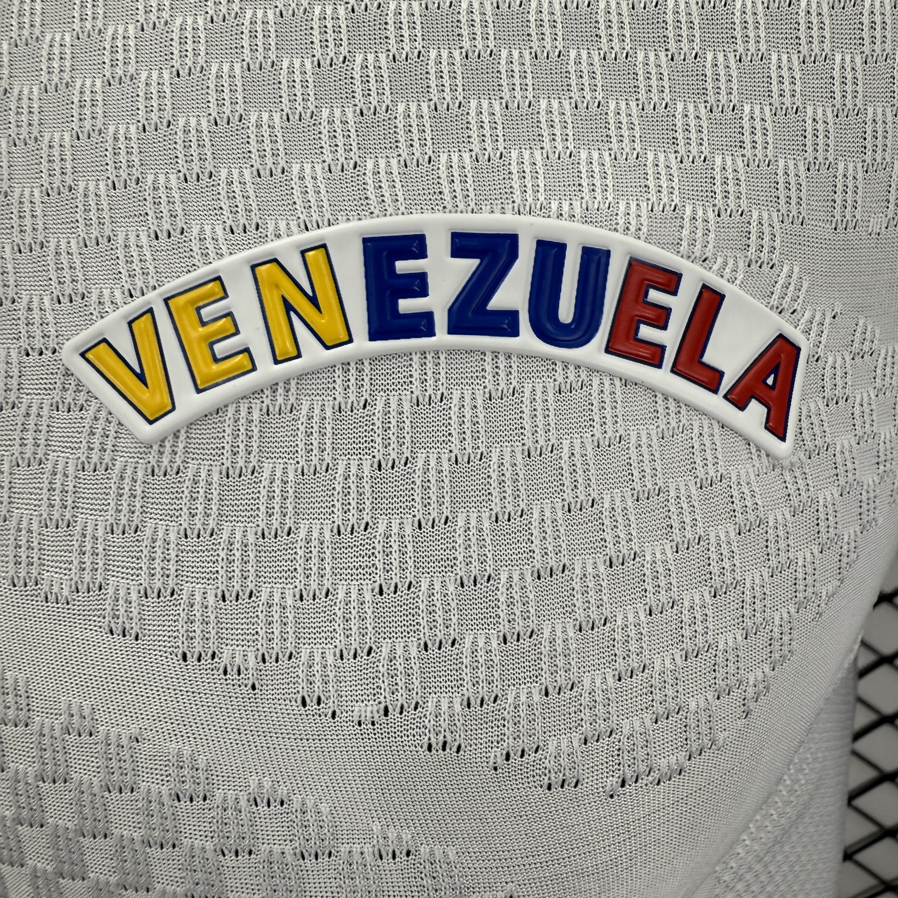 Cheap 2026 World Cup Venezuela away Player Version Jersey Quick Dry Breathable Men Classic white Football kits High Quality Soccer jerseys size S-4XL