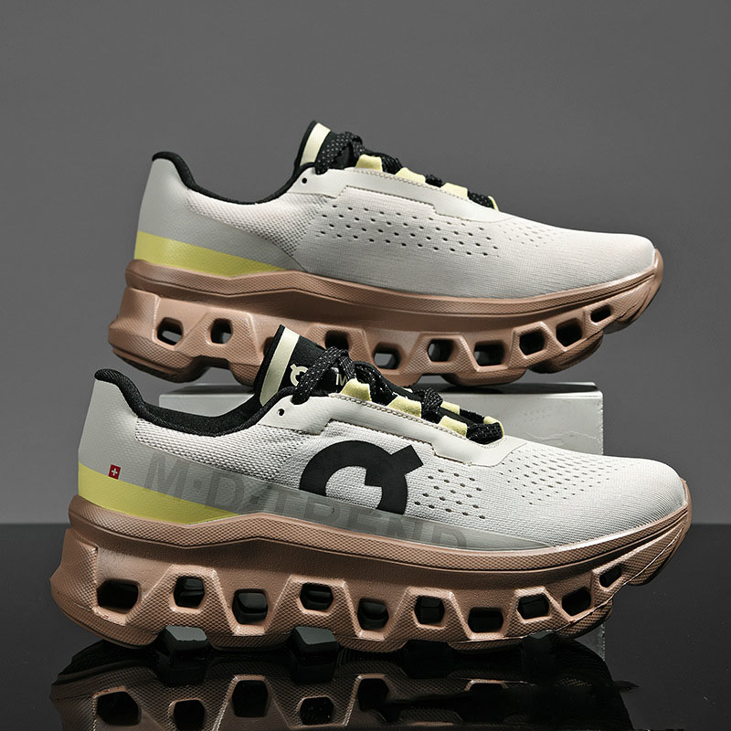 Free shipping luxury Men Lightweight Breathable Mesh Running Shoes Non Slip Soft Sole Outdoor Casual Walking Sneakers