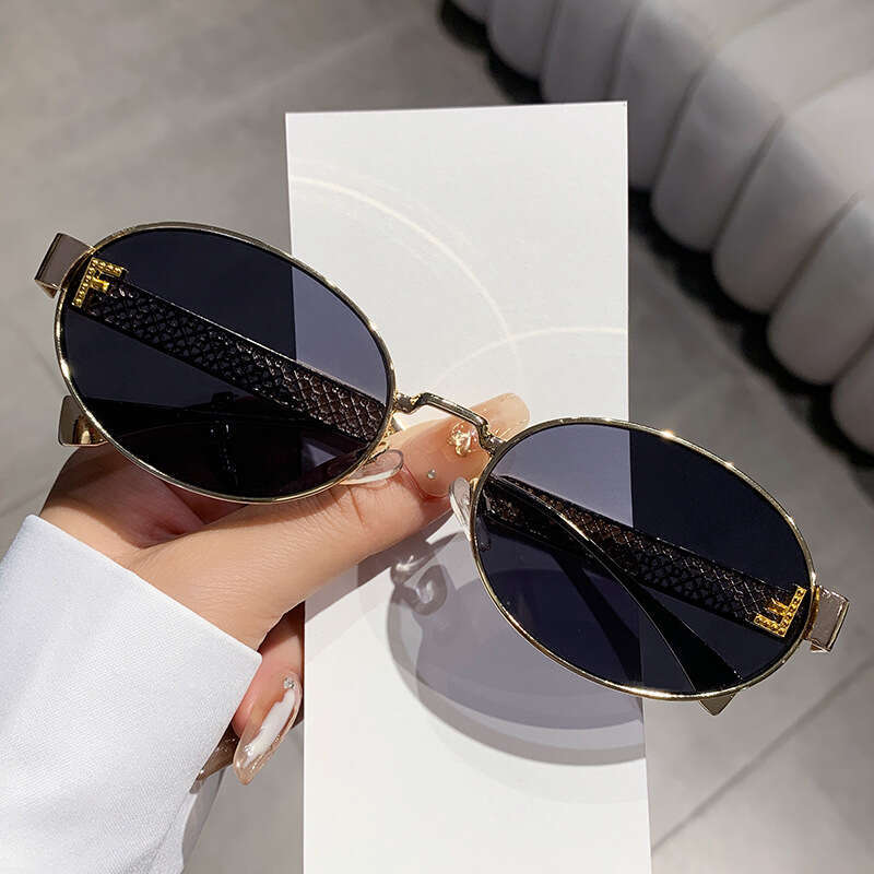Luxury Brand Designer Sunglasses Frameless Cut Edge Diamond-Studded Sunglasses For Women Letter F, Oval Sunglasses, Sun Protection Glasses With Hollow