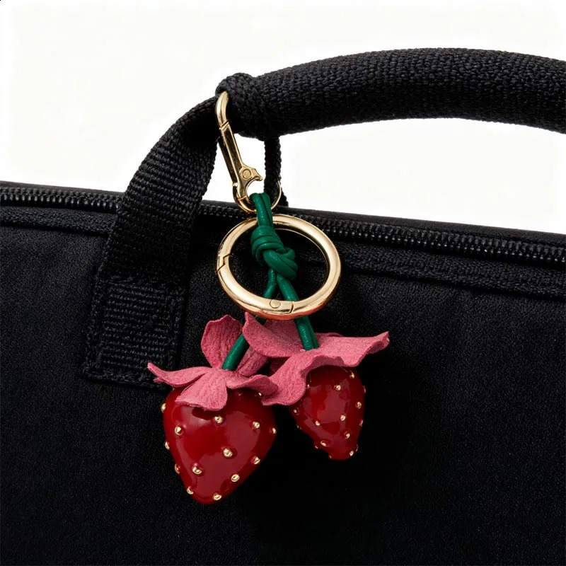 Olive Strawberry Keychain Kawaii Fruit Charm Pendant for Bags Cute Alloy Keychain Girl Birthday Gift Bag Accessories 260519