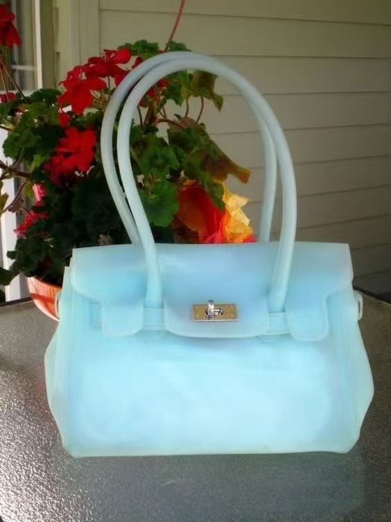 Shoulder Bag Jelly Bag Summer New Commuter Tote Bag Fashionable Transparent Large-capacity Underarm Bag Women's Bag.