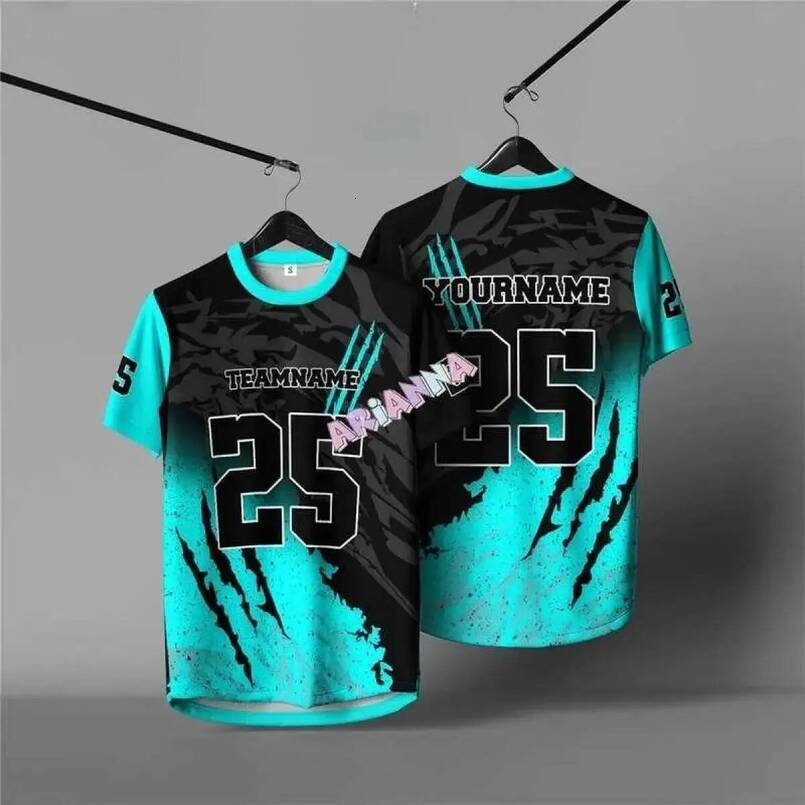 Super Comfort shirt can be worn all day. Breathable mesh fabric, short sleeves, classic football design, lightweight, sweat-proof, suitable for sports