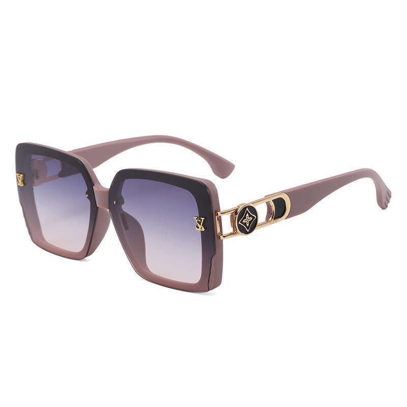 Luxury Brand Designer Sunglasses 25 New In Stock Fashionable Light Luxury Women's High-End Retro Trendy Square Face-Slimming Large Frame Sunglass