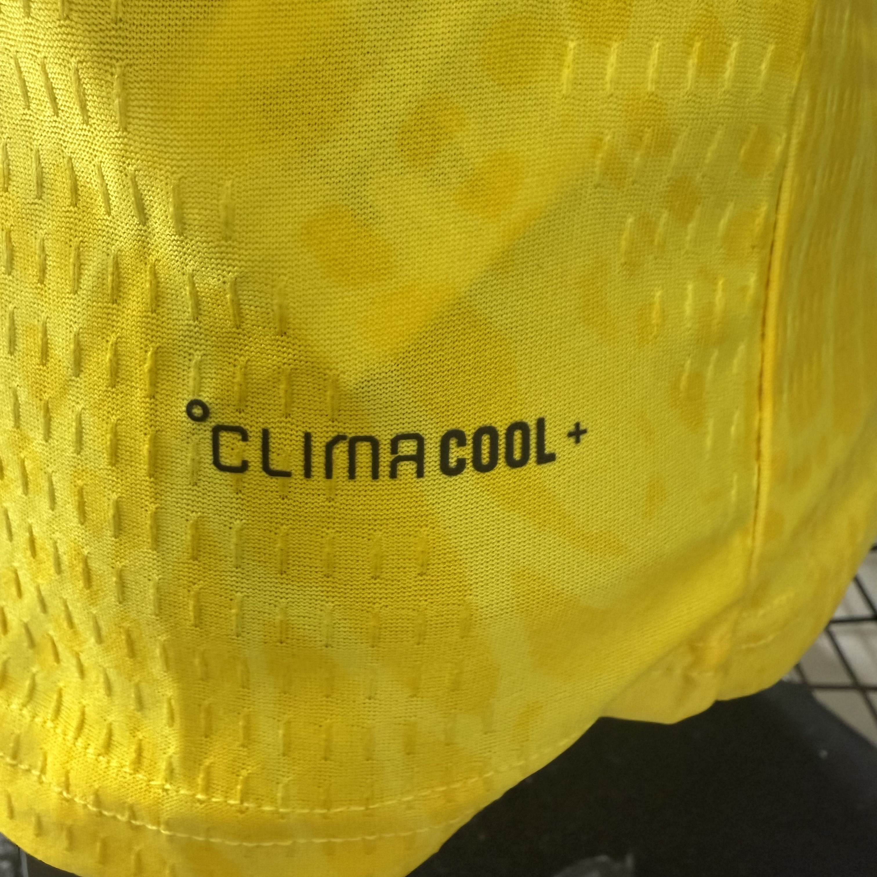 Cheap 2026 World Cup Colombia home Player Version Jerseys High Quality Quick Dry Breathable Men Classic yellow Football kits Soccer jerseys S-4XL