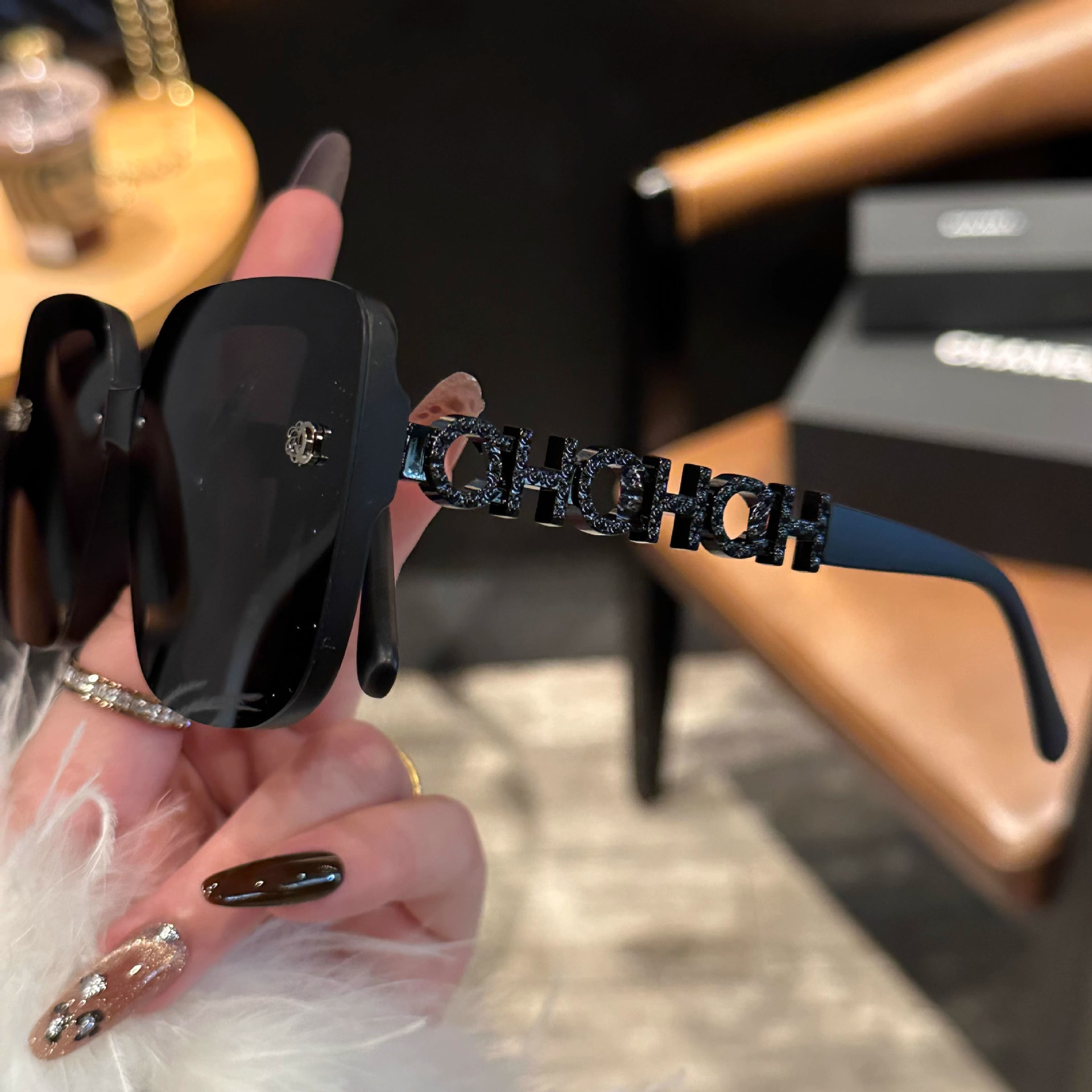 Luxury High-end Polarized Sunglasses Suitable For Driving And Travel With UV Protection Function, Suitable For Women's Outdoor Classic Fashion Gl