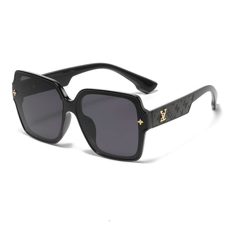 Luxury Brand Designer Sunglasses European And American Fashion Square Sunglasses Ins-Style Women's High-End Chic Light Luxury Sun Protection Glas