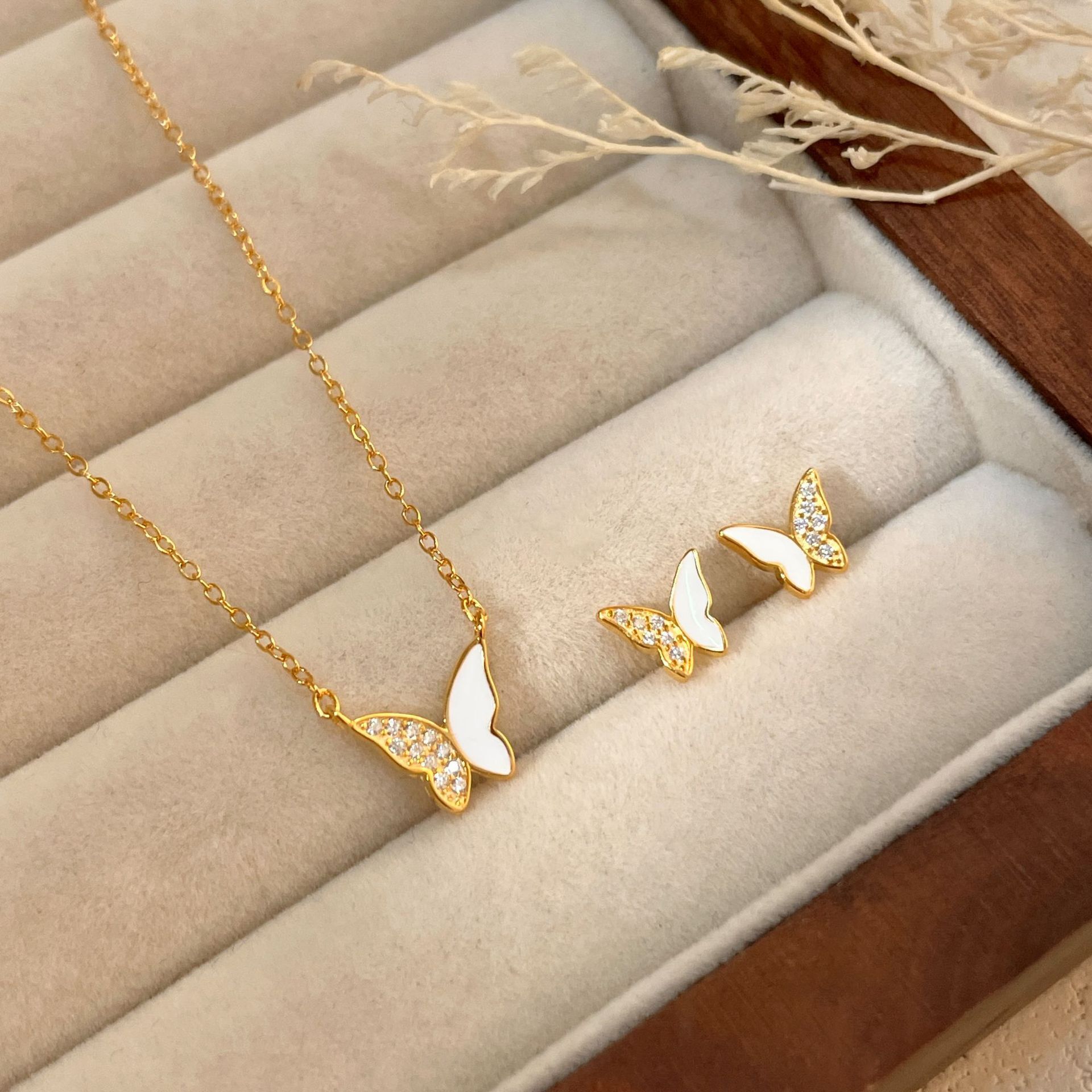 Luxury brands designer Women 18K Gold Plated S925 Sterling Silver White Enamel Inlaid Butterfly Necklace Earrings Set Minimalist Hypoallergenic Versat