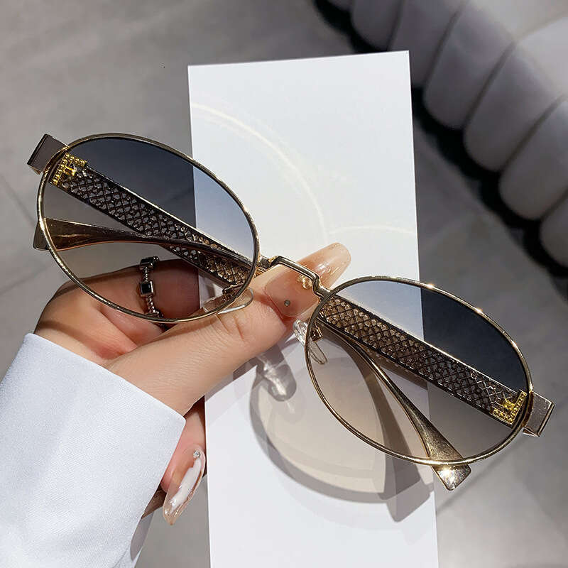 Luxury Brand Designer Sunglasses Frameless Cut Edge Diamond-Studded Sunglasses For Women Letter F, Oval Sunglasses, Sun Protection Glasses With Hollow