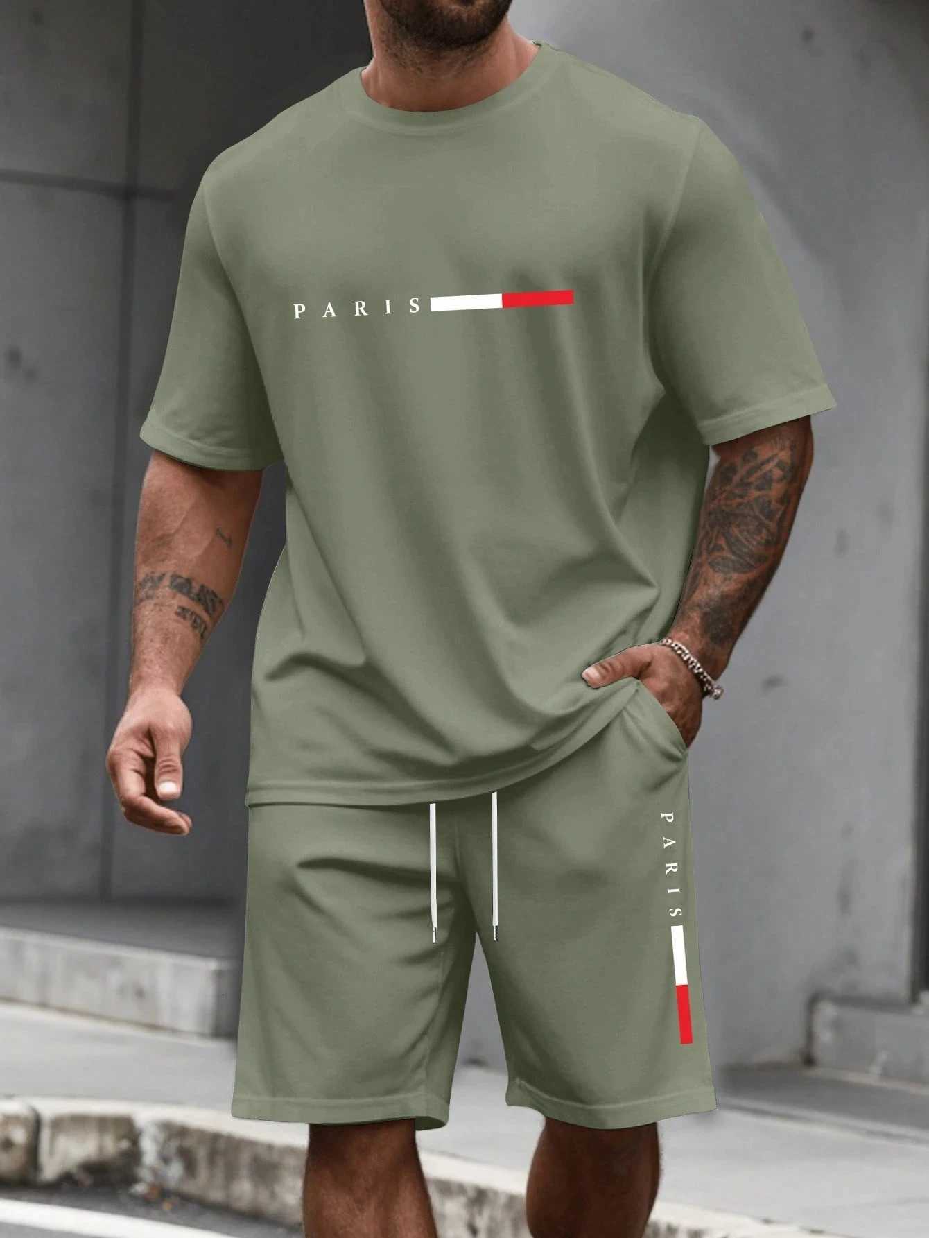 Mens Tracksuit 2 Piece O-neck Short Sleeve Shirt Shorts Set Mens Running Suit Plus Size T shirts Man Clothing Summer T-shirtM260519