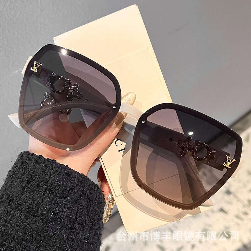 Luxury Brand Designer Sunglasses 2026 New Model Pearl-Studded Multiangular Large Frame High-Quality Polarized Sunglasses For Women, Korean Style, Blac