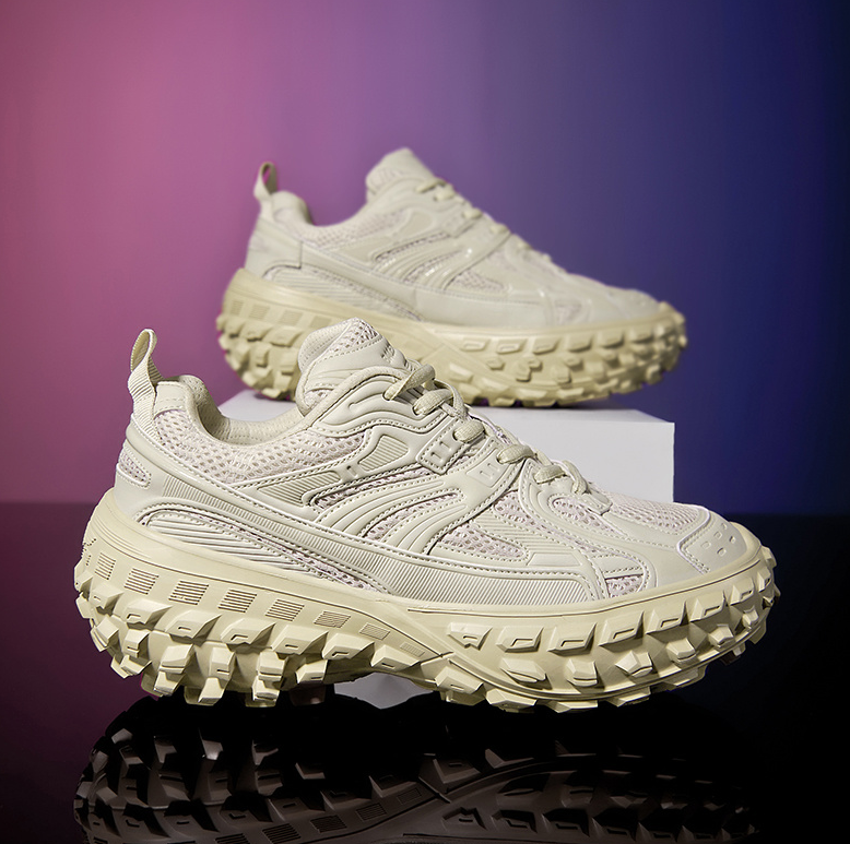 HEYANG Free shipping 2026 luxury Men Elastic Soft Sole Sneakers Women Outdoor Athletic Shoes hot