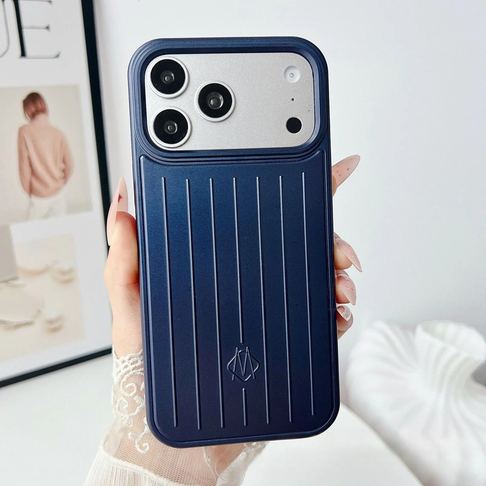 designer phone case suitcase designer Corrugated Stripe Aluminum Alloy Case for iPhone 17 plus 16 15 14 13 Pro Max TPU Titanium Magnetic Cover