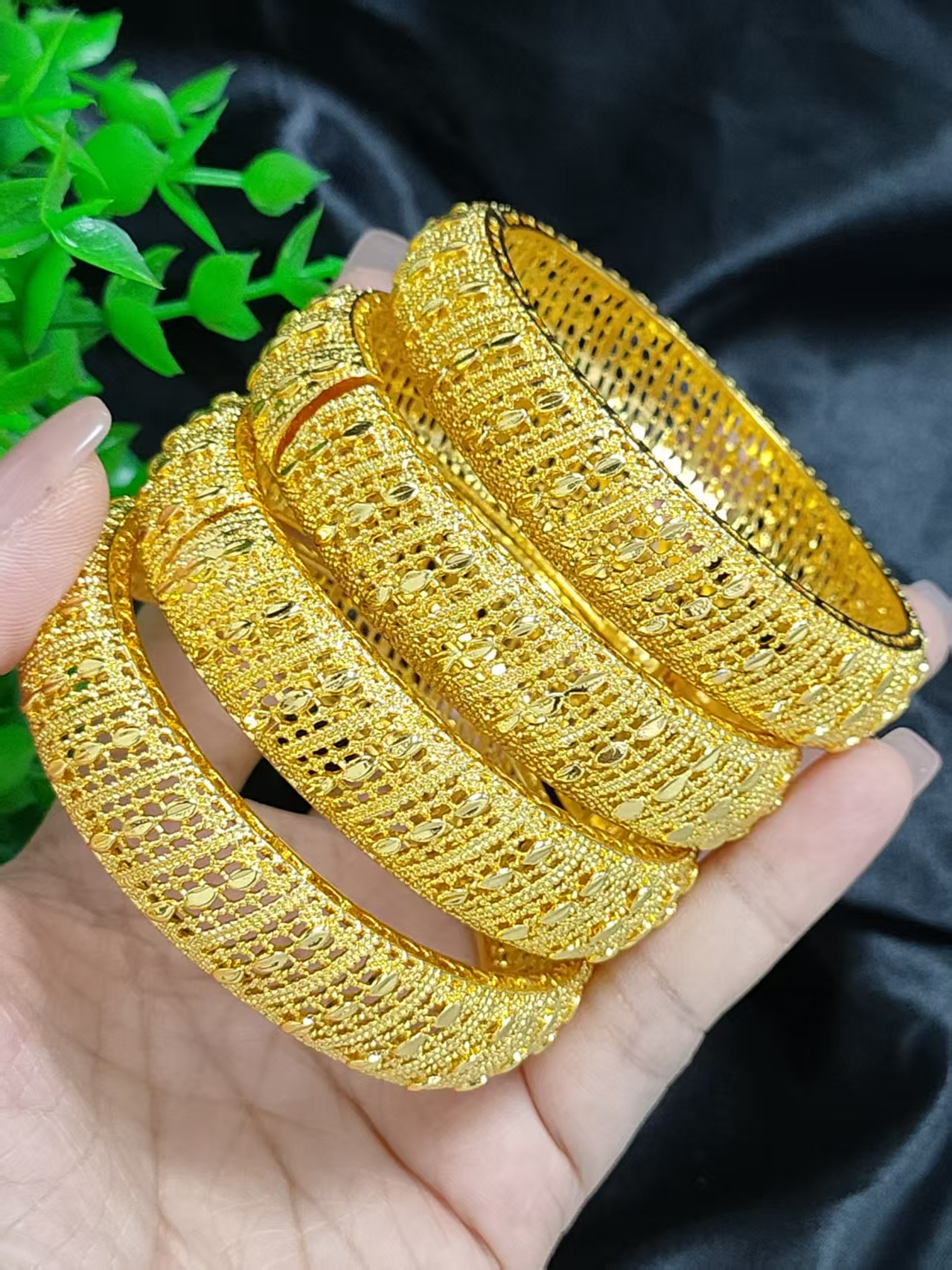 Luxury Dubai 24K Gold Color Bangles For Women Indian African Bracelets Charm Wedding Ethiopian Arabic Hand Jewelry Party Gifts