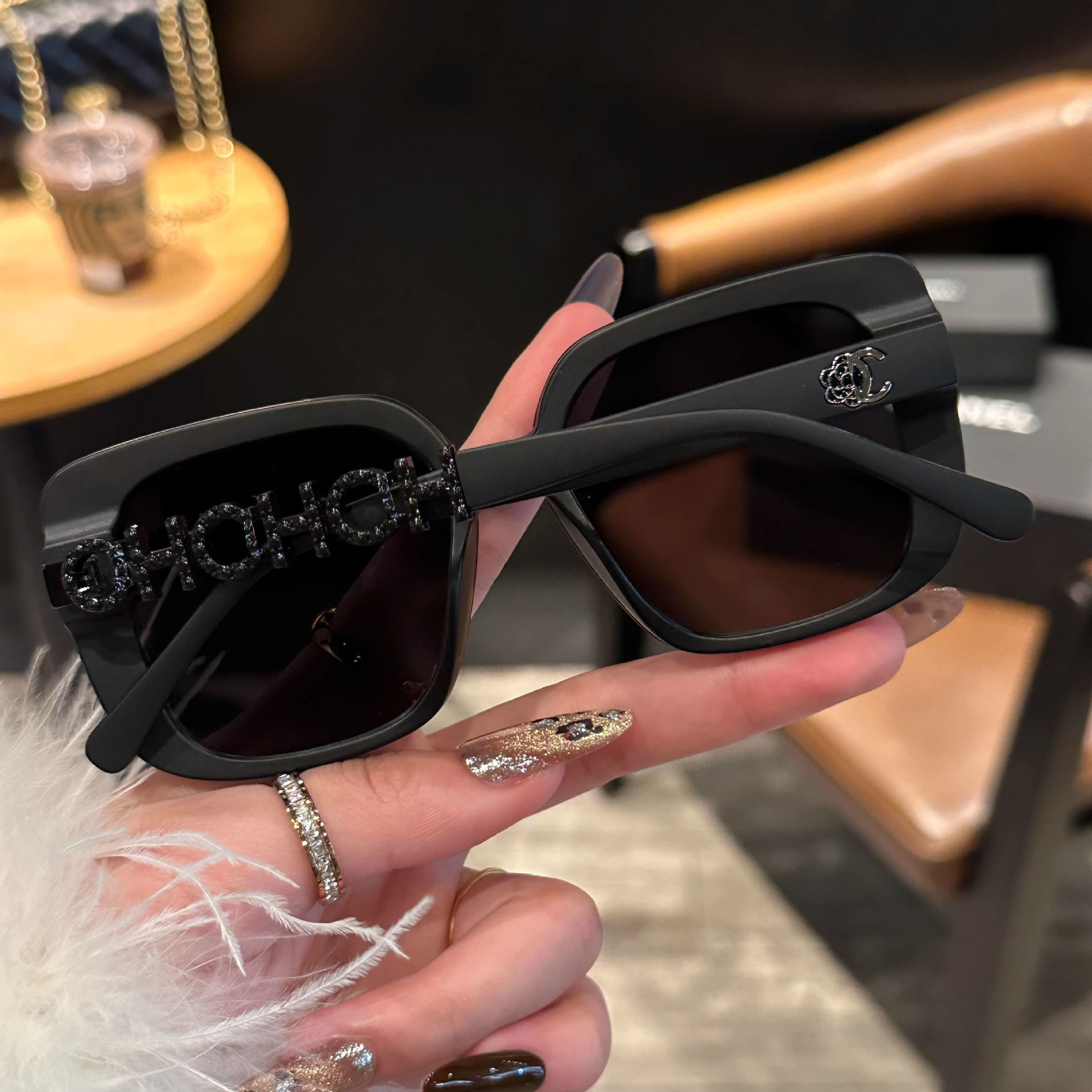 Luxury High-end Polarized Sunglasses Suitable For Driving And Travel With UV Protection Function, Suitable For Women's Outdoor Classic Fashion Gl