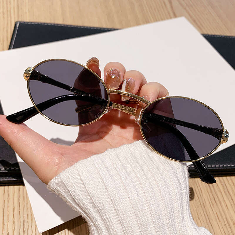 Luxury Brand Designer Sunglasses European And American Style New Metal Oval Small Frame Unisex Pilot Sunshade Sunglasses Snake-Shaped Temple