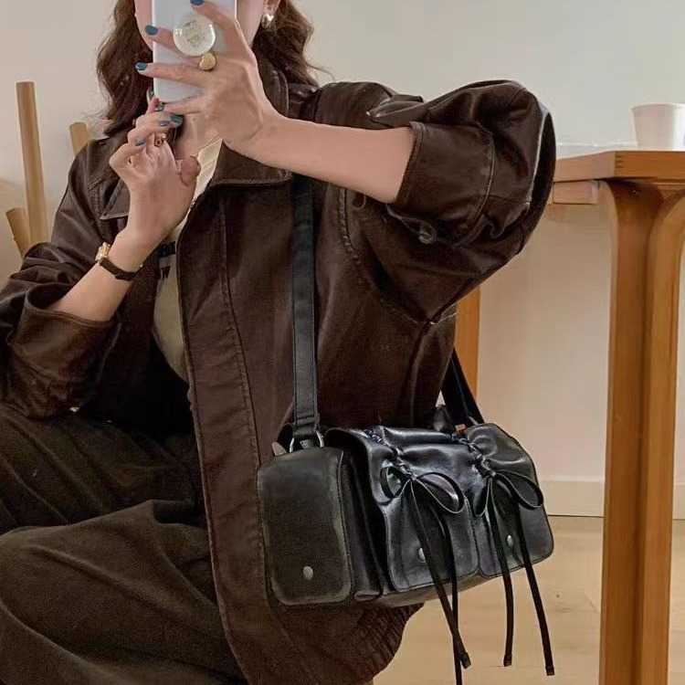 2025 best-selling hit bow tie cool girl underarm bag wasteland style dark versatile pleated bag niche design drawstring J260519