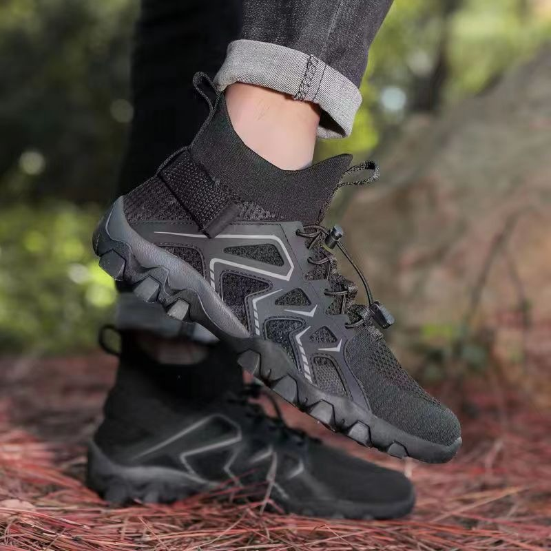2026 New Men's Hiking Shoes Lightweight Breathable Mesh Outdoor Trekking Sneaker