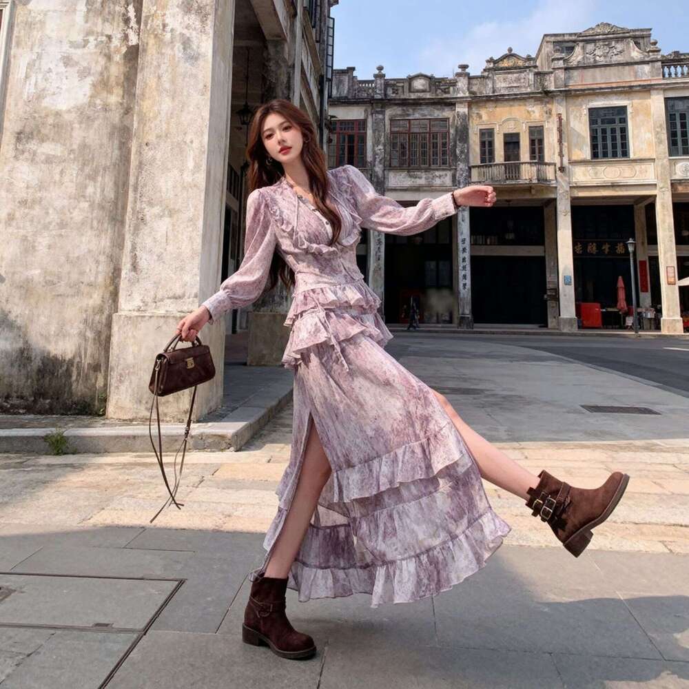2026 New French Retro Gradient Floral Outfit Multi Layer Cake Skirt Elegant Waist Cinching Slimming Split Hem Fashion Casual Daily Women Dress MAKOUFE