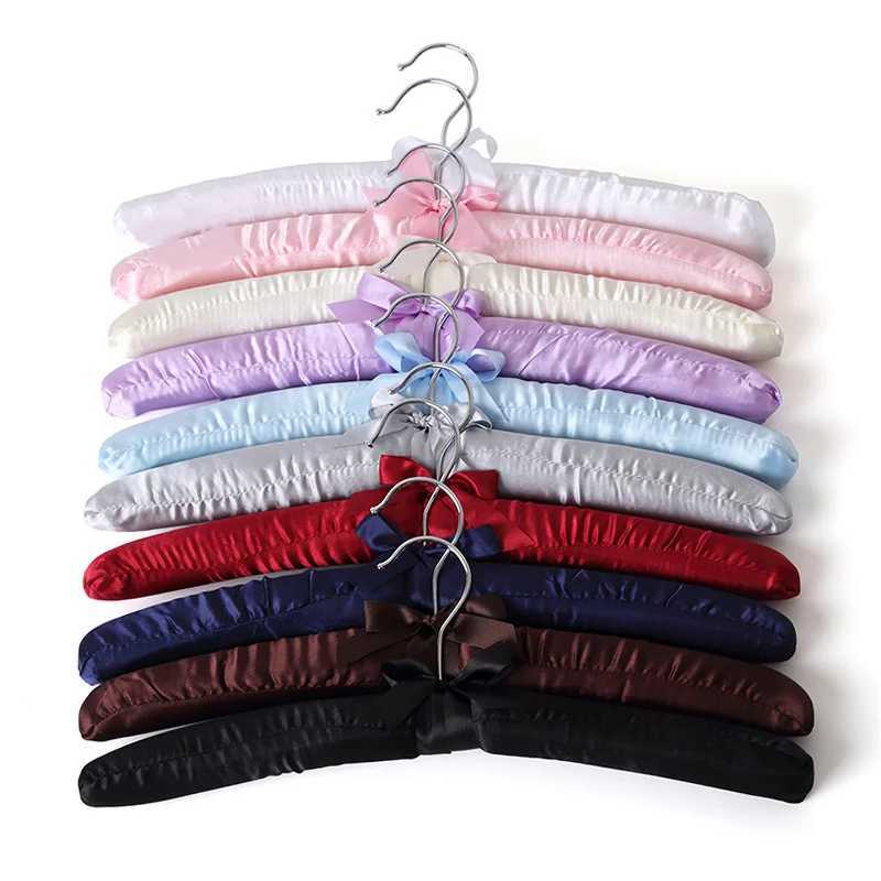 1PC Satin Padded Hanger Silk Wrapped Clothes Hanger Clothes Hanging Silver Hook Sponge Hangers Clothes Shop Display Hangers C260520