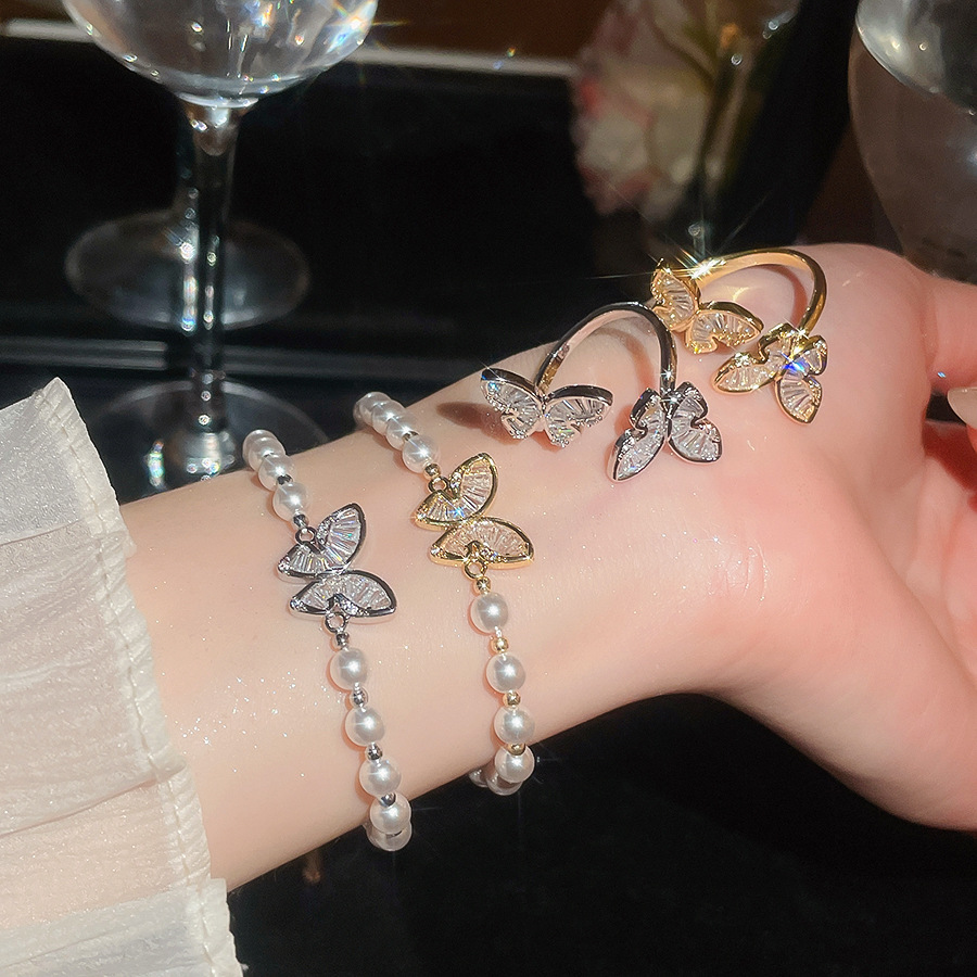 Butterfly design natural pearl bracelet, light luxury designer style, direct from the factory, cross-border wholesale - view 3