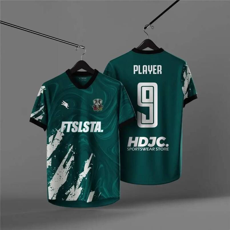 Custom football shirts for men, new model 2026, free custom printing of names and numbers. The sports shirt is breathable.