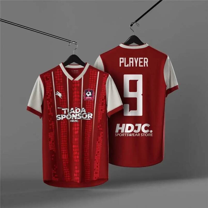 Custom football shirts for men, new model 2026, free custom printing of names and numbers. The sports shirt is breathable.