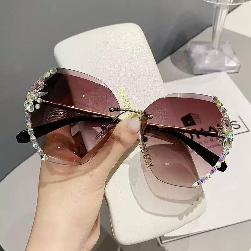 Women's Sport Rhinestone Sunglasses, Frameless Gradient Brown Lenses, Rhinestone-Embellished PC Frame, UV380 Protection, Casual Fashion Eyewear for Ou
