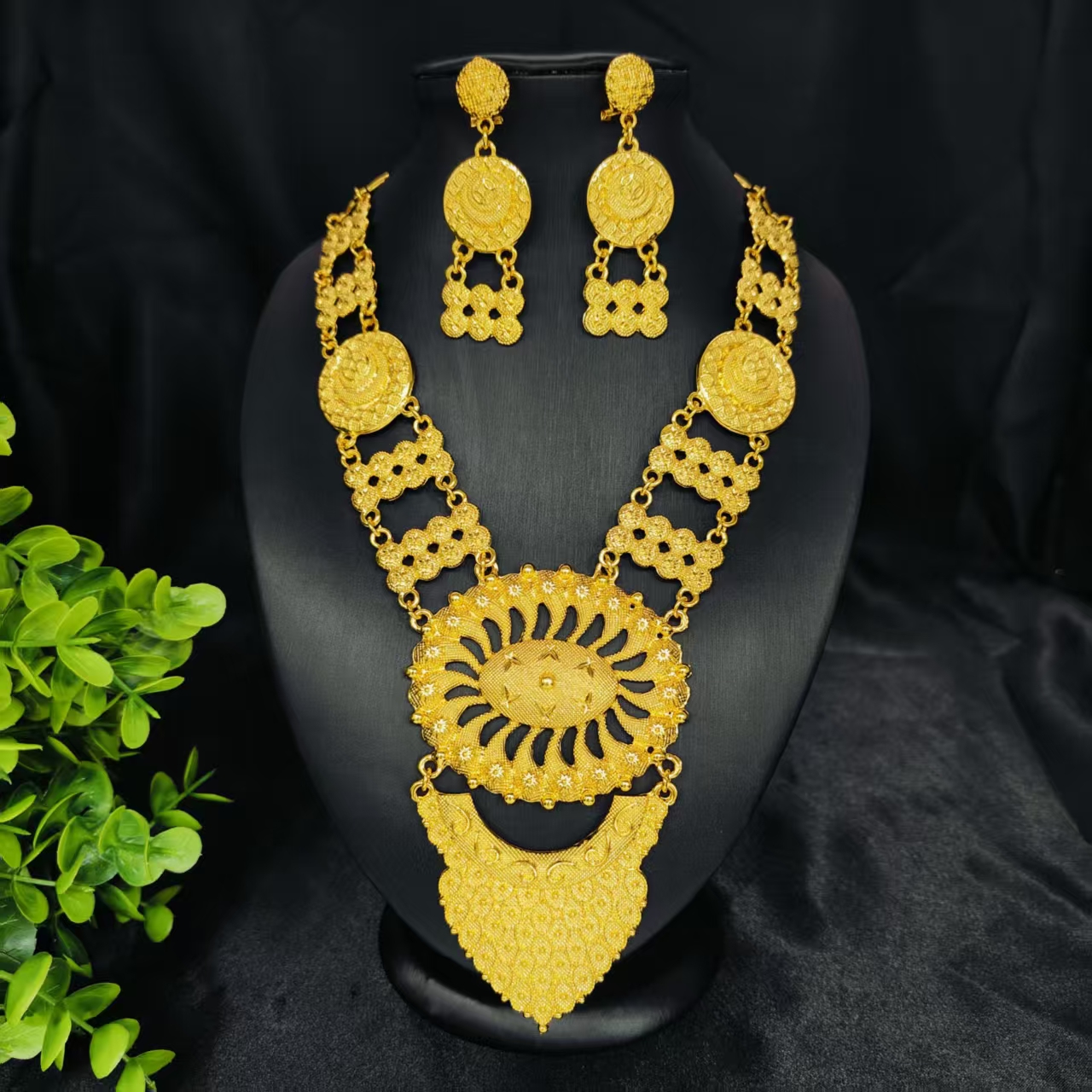 Bridal Indian Necklace Sets 24K Gold Plated Long Pendant For Women Nigeria African Dubai Wedding Earring Jewelry Set Party Gift