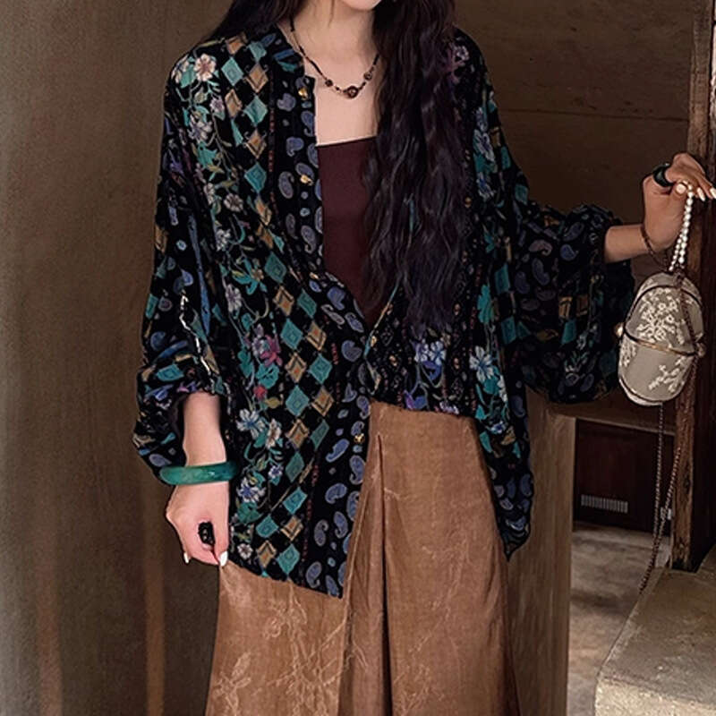 Elegant Flower Window Shadow Velvet Burnout Shirt Classic Glass Window Pattern Design Autumn New Stylish Casual Versatile Daily Commute Women Top MAKO