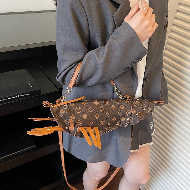 OULAIMEIZI Designer bag Creative Unique Fun Lobster for Girls, 2026 New Model, Quirky Old Money Style Shoulder and Crossbody Bag