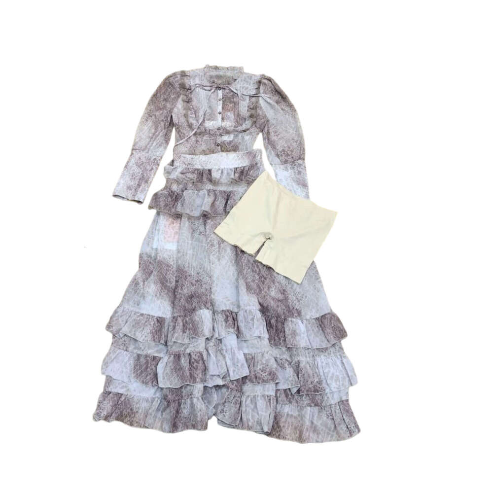 2026 New French Retro Gradient Floral Outfit Multi Layer Cake Skirt Elegant Waist Cinching Slimming Split Hem Fashion Casual Daily Women Dress MAKOUFE