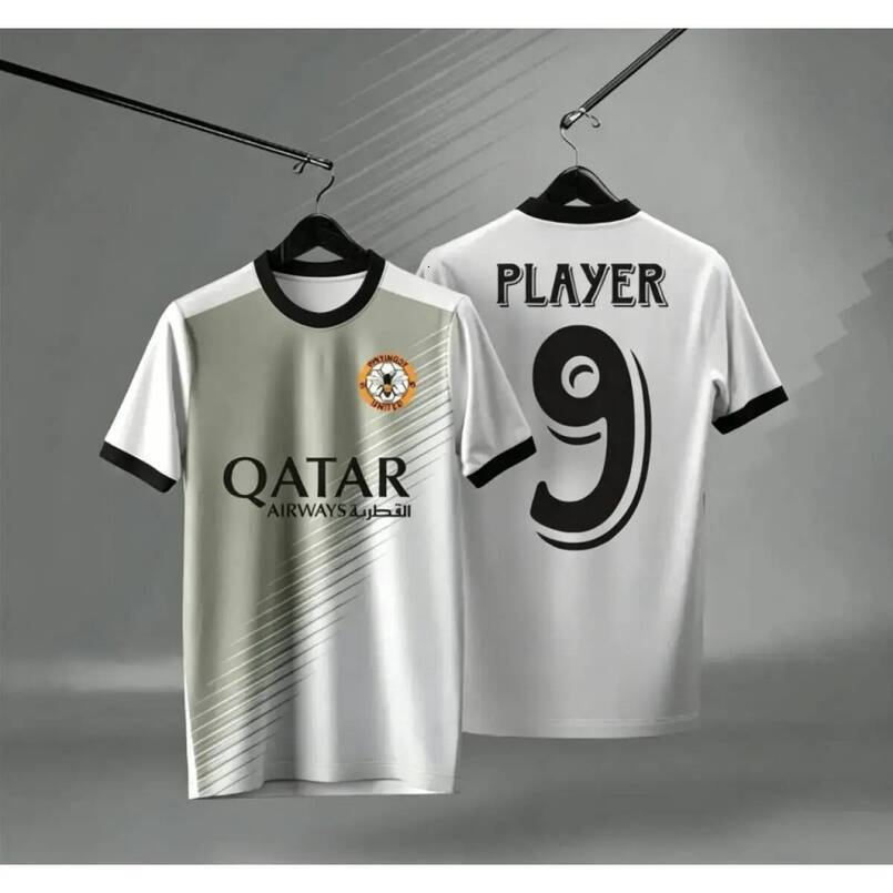 Fall in love with this comfortable football shirt. High quality, breathable shirt, short sleeves, simple versatile fashion style. Suitable for sports 