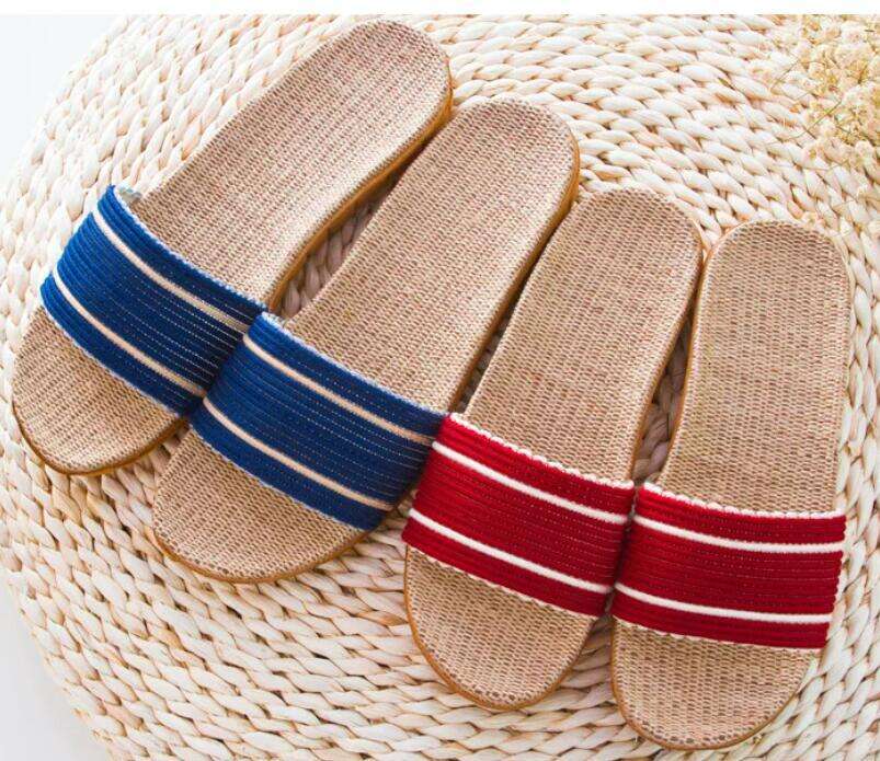 Slippers and sandals of high quality F10