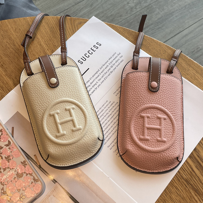 2026 popular women's phone new fashionable and super trendy crossbody bag, stylish small bag for mobile phones, genuine cowhide leather