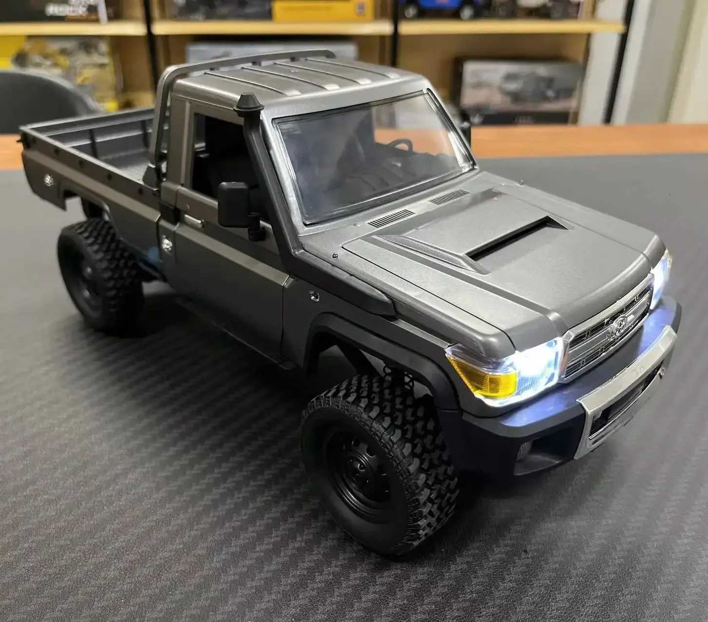 1/12 Full Scale RC Car MN-82S Land CRUISER Off road Vehicle Electric Erawler Remote Control Car MN82 Model Toy GiftsZHR260520