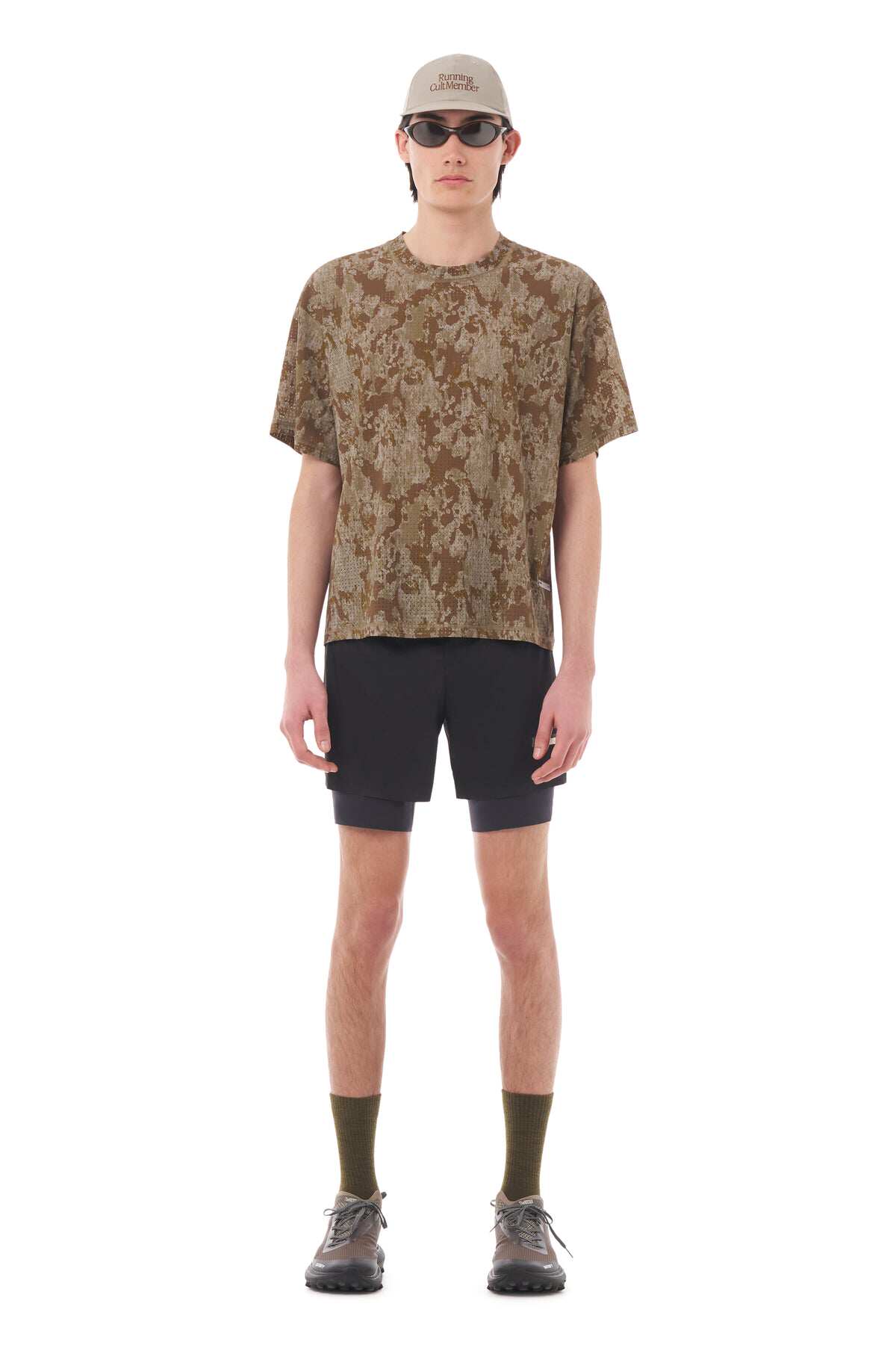 Camouflage Mesh Men T shirts Breathable Tee Summer Quick Dry Casual Short Sleeve Tops With Pin Design Fashion Clothing