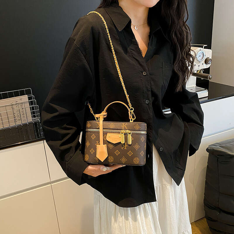 Women's New Korean Fashion Elegant Retro Chain Box High-end Versatile Shoulder Crossbody Bag0