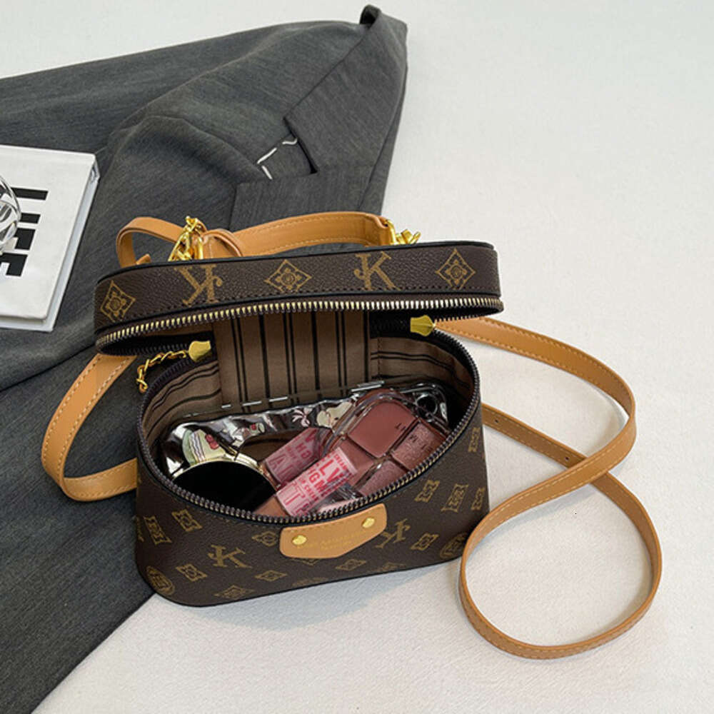 Women's New Korean Fashion Elegant Retro Chain Box High-end Versatile Shoulder Crossbody Bag0