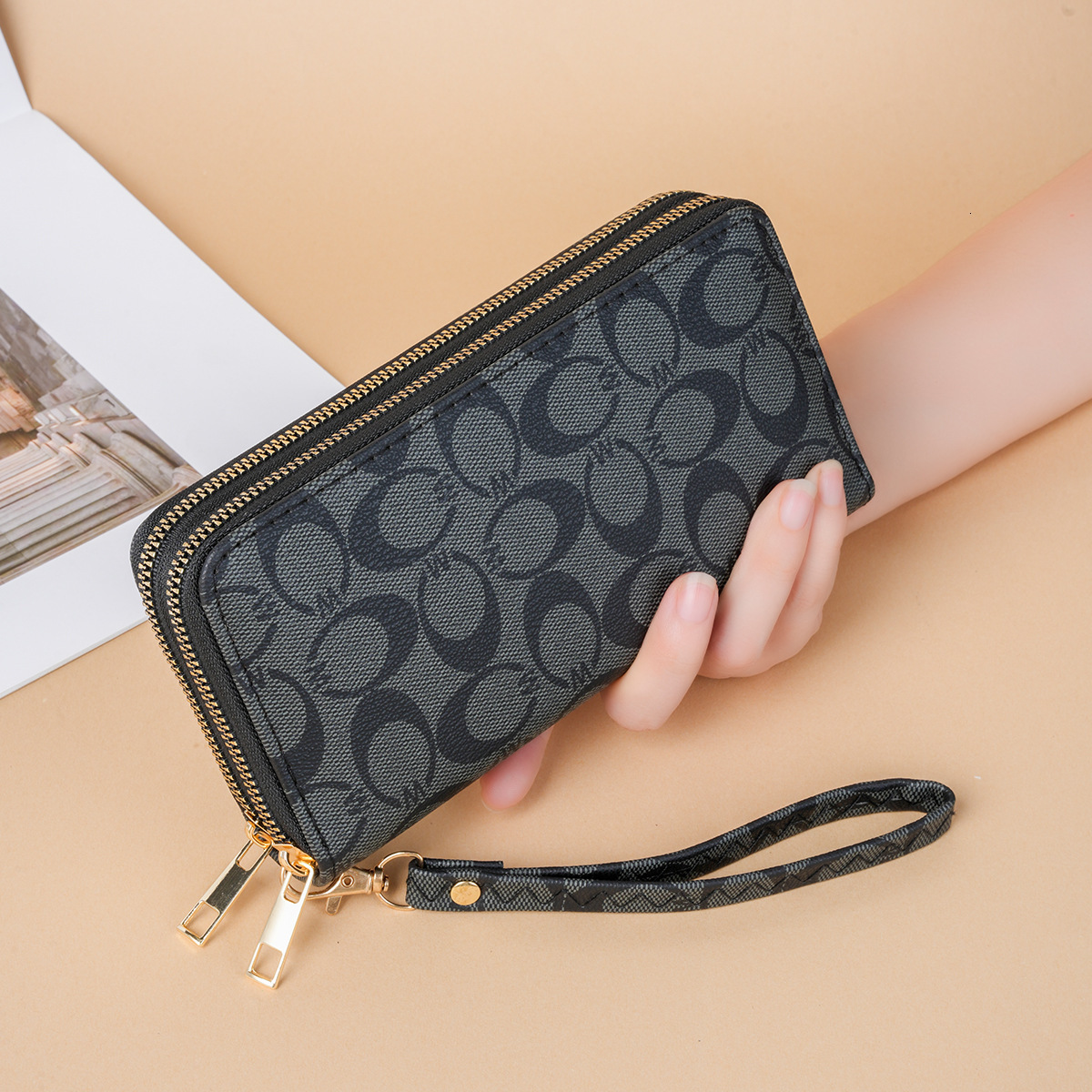 Designer Bag High-end Printed Wallet Women 2026 New Long Large Capacity Double Zipper Clutch Wrist Strap for Phone - view 3