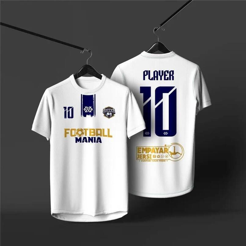 Minimalist shirt INS style, simple color tones. Clean, slim-fit design. Short-sleeved football shirt, soft breathable. Unisex style. Versatile look. S