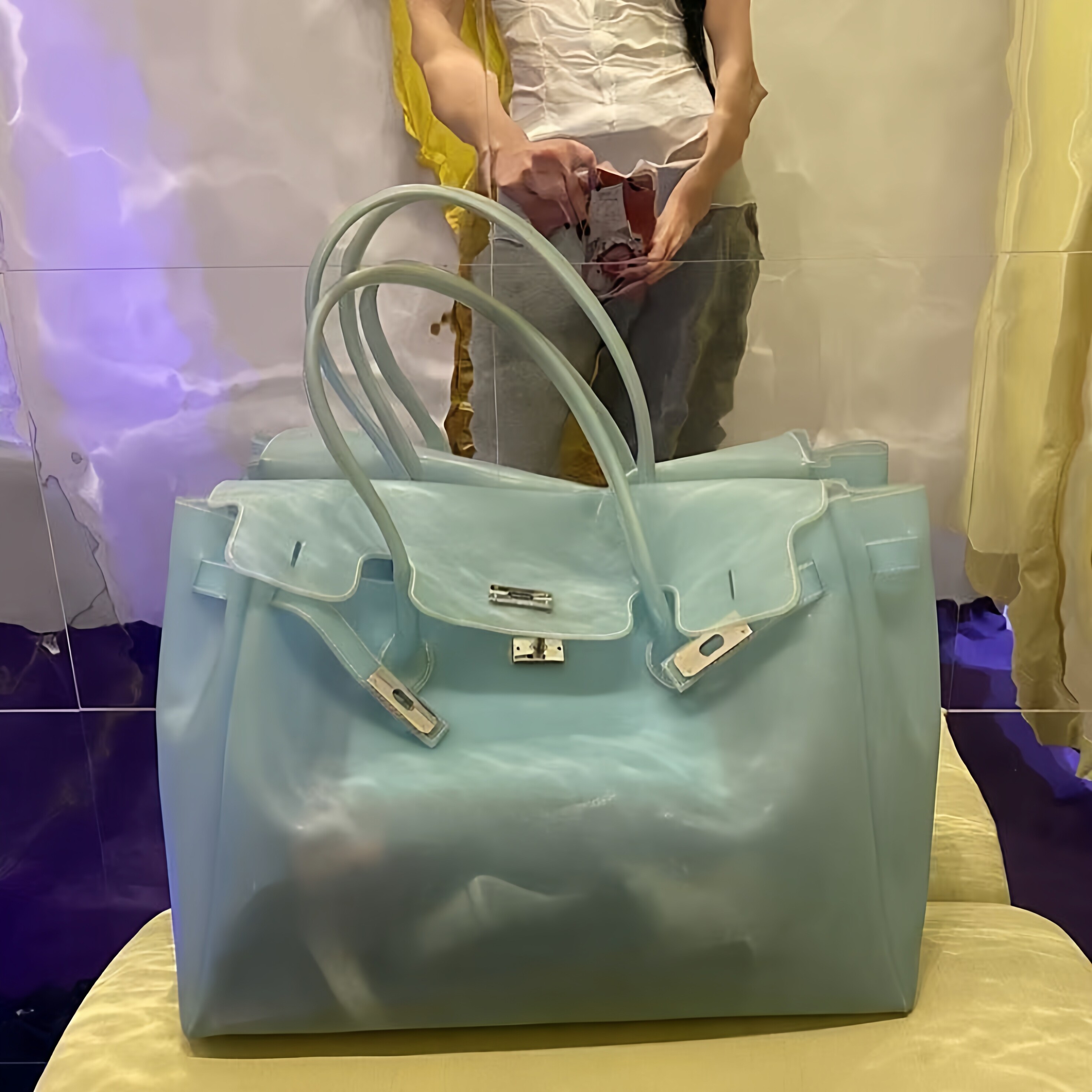 2026 new The same style of jelly bag a commuting tote bag for summer a fashionable transparent large-capacity underarm bag