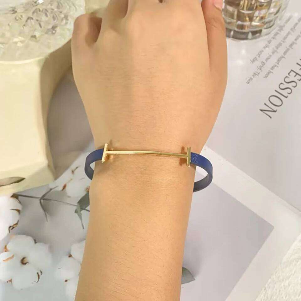 Designer Leather Bracelet L-Shaped Bucklefor Women Men Simple Alloy Couple Jewelry Holiday Gift for Him Her Party Daily Wear High Quality Visionice