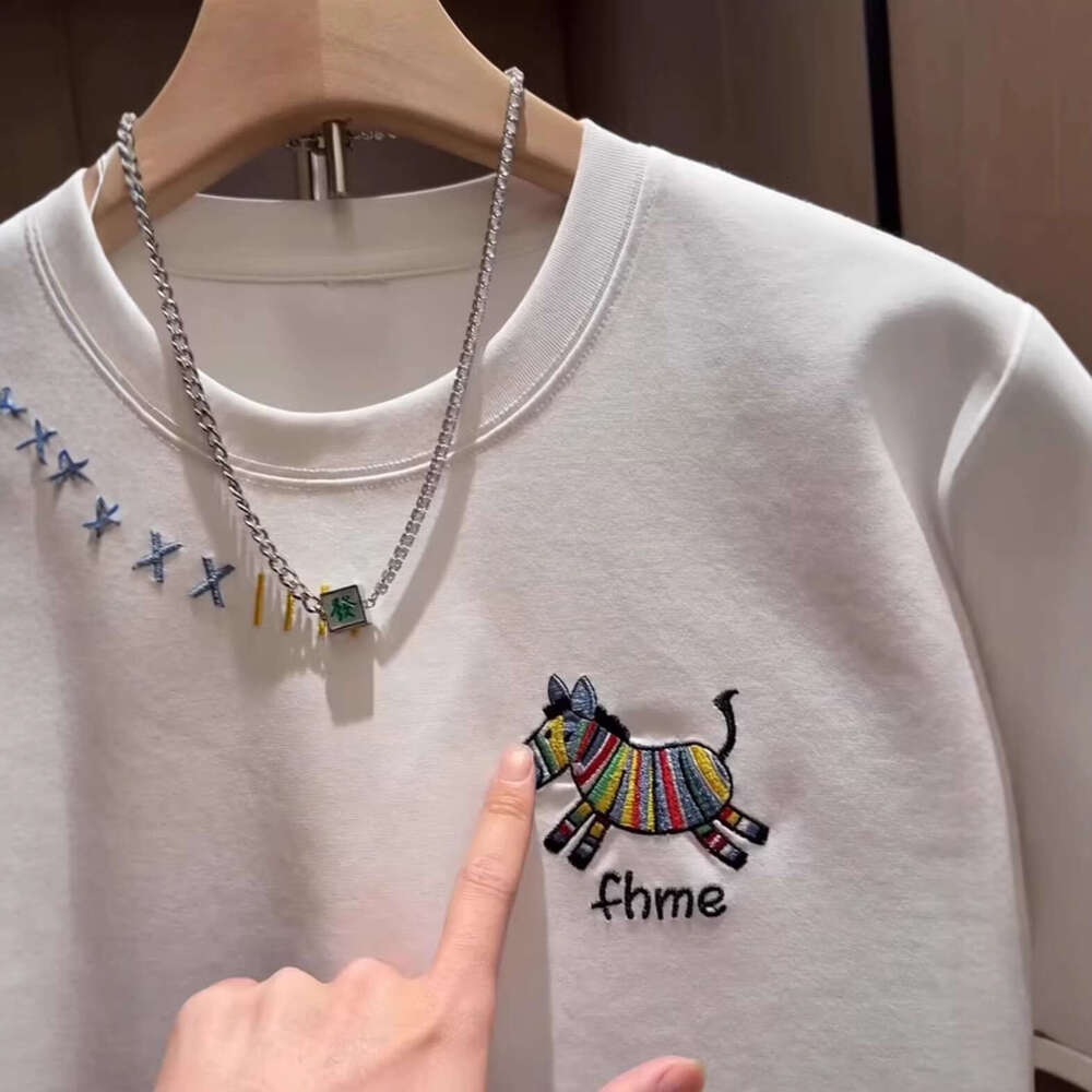 Spring New Trendy Brand Short-Sleeve T-Shirt With Little Horse Embroidery, Fashionable And Versatile Casual Round-Neck Top, Stylish Half-Sleeve Shirt 