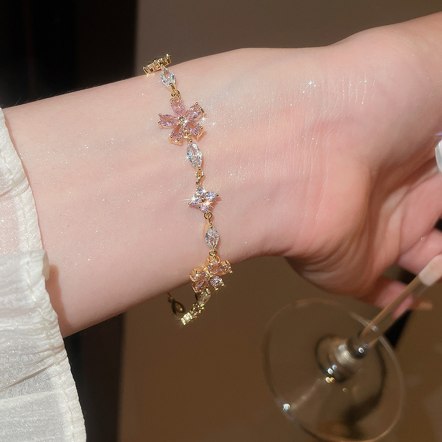 Zircon flower water drop exquisite fashionable adjustable bracelet, light luxury high-end feel, personalized and elegant versatile hand accessory - view 4