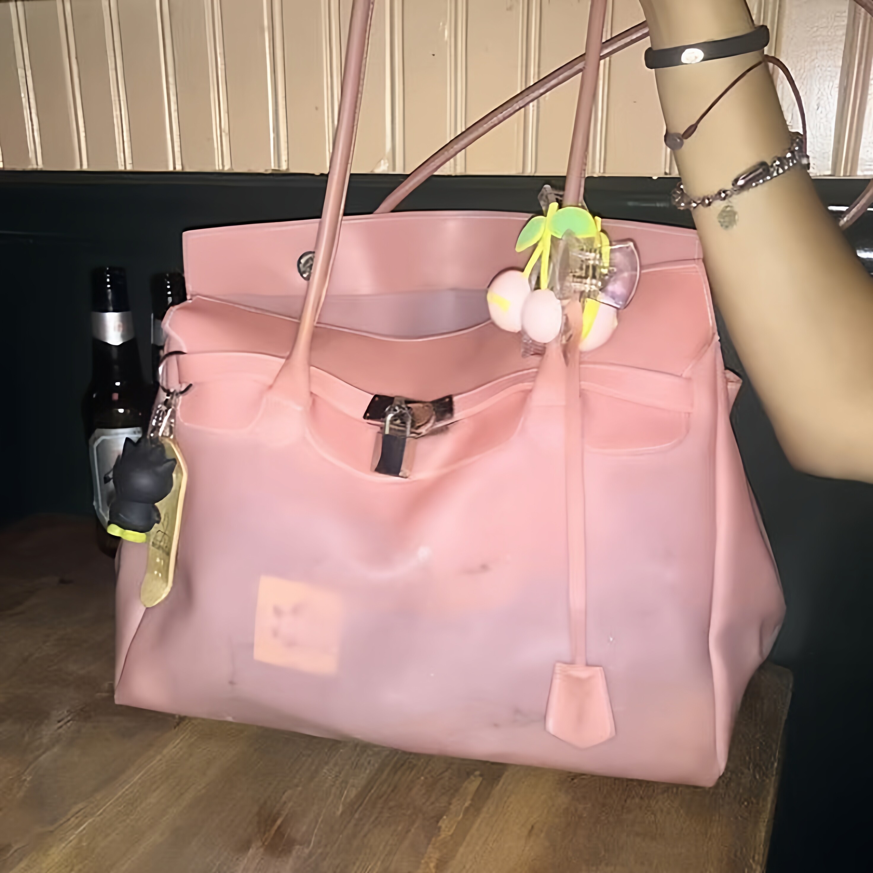 2026 new The same style of jelly bag a commuting tote bag for summer a fashionable transparent large-capacity underarm bag